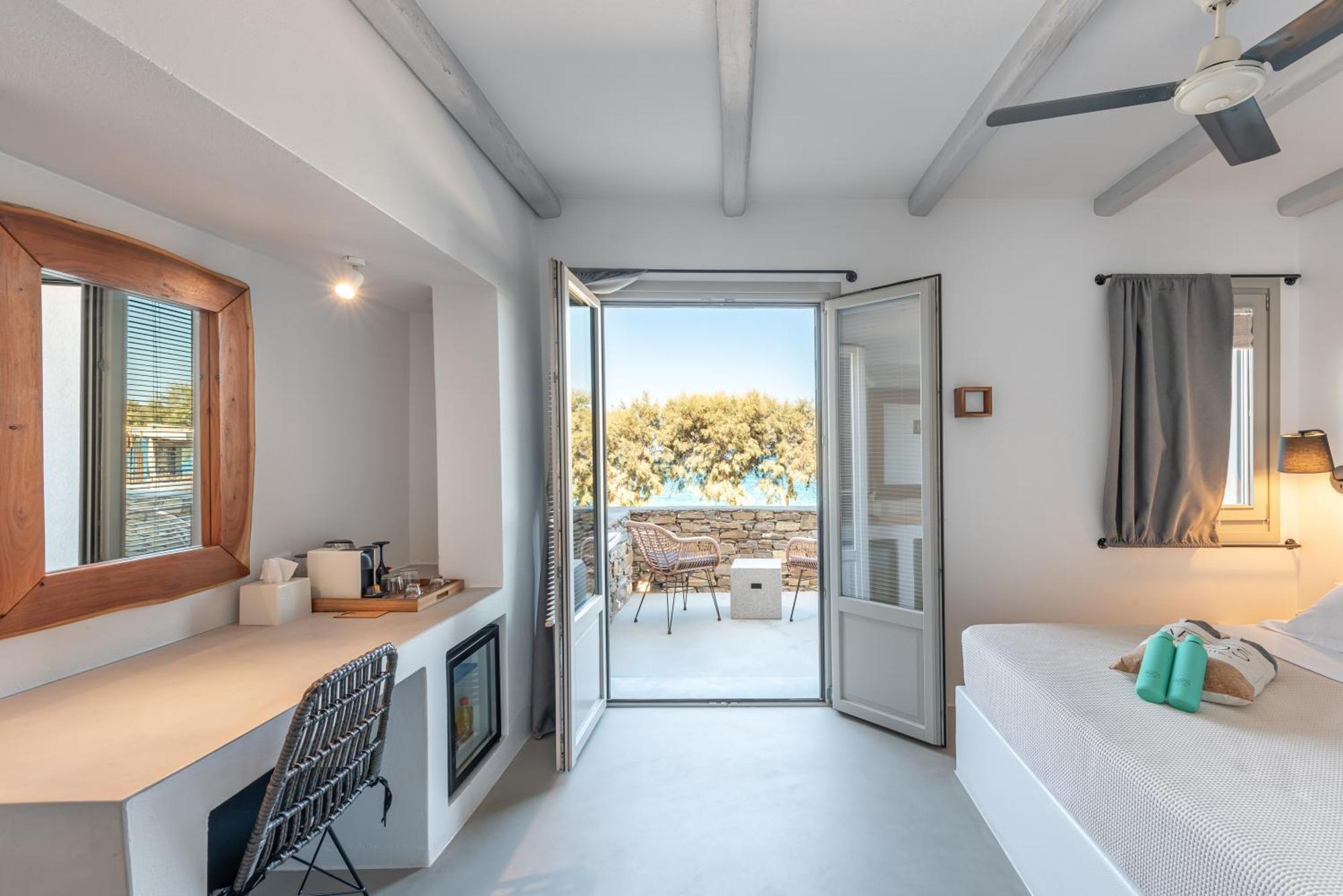 Paros Comfy Suites Науса Экстерьер фото